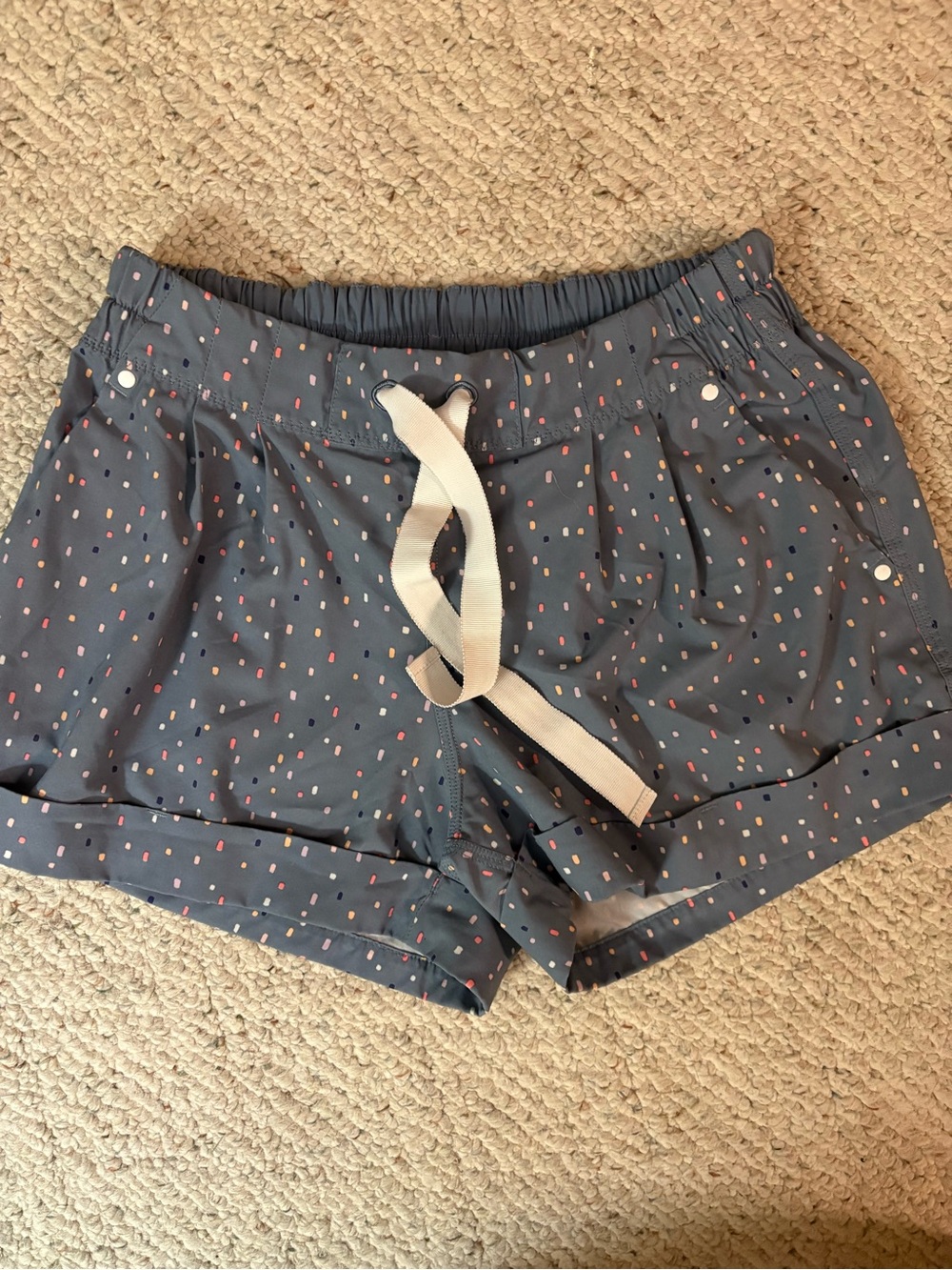 Lululemon spring breakaway shorts